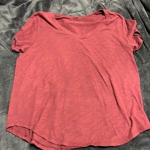 American eagle red t shirt